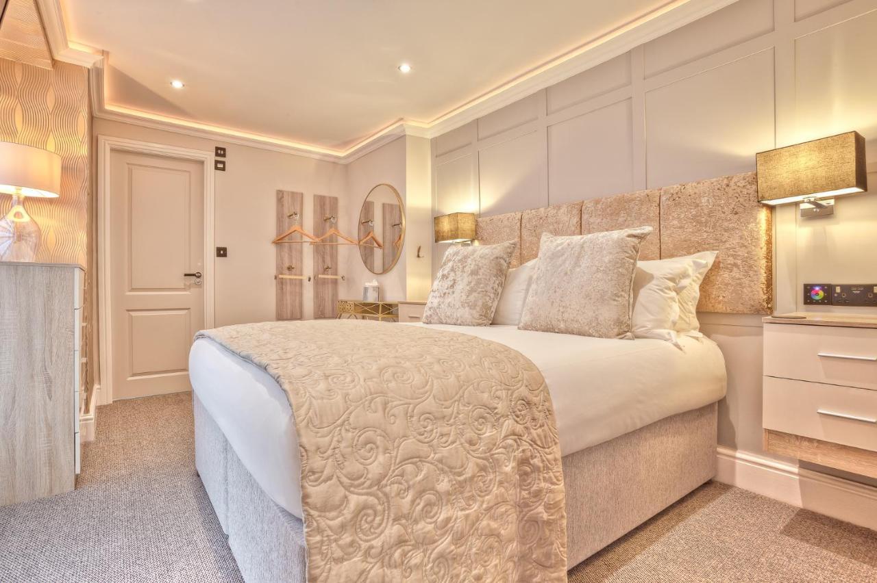 The Mews Boutique Deluxe Apartments, Sleep 2-6 People , Central Location, Free Parking Windermere Exteriör bild