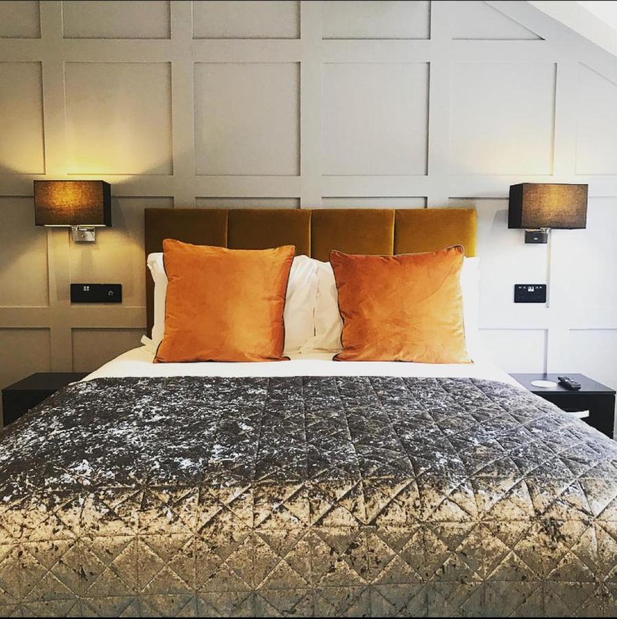 The Mews Boutique Deluxe Apartments, Sleep 2-6 People , Central Location, Free Parking Windermere Exteriör bild