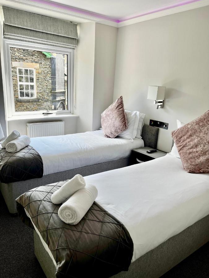 The Mews Boutique Deluxe Apartments, Sleep 2-6 People , Central Location, Free Parking Windermere Exteriör bild